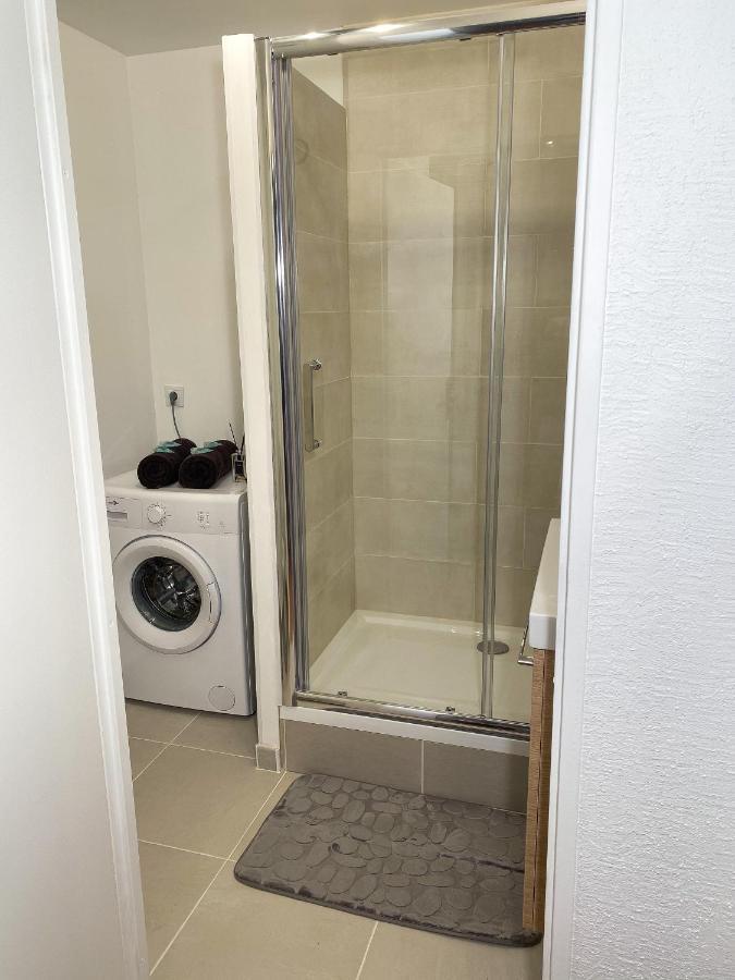 Luxueux Appartement Evry Centre - Parking - Rer A 10 Min Courcouronnes Exterior photo